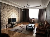 İcarəyə verilir 2 otaqlı 102 m2 yeni tikili Nəriman Nərimanov m.
