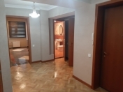 Satılır 3 otaqlı 110 m2 köhnə tikili Nərimanov heykəli