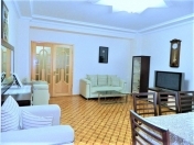 Satılır 4 otaqlı 165 m2 yeni tikili Rəssamlıq Akademiyası