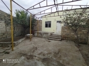 Satılır 2 otaqlı 76 m2 həyət evi Binəqədi