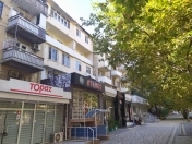 Satılır 3 otaqlı 90 m2 köhnə tikili Elmlər Akademiyası m.