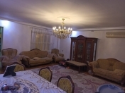 Satılır 4 otaqlı 130 m2 köhnə tikili 9 mkr