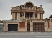 Satılır 10 otaqlı 700 m2 həyət evi Naxçıvan