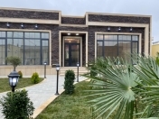 Satılır 4 otaqlı 150 m2 bağ evi Mərdəkan