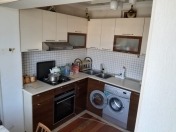 Satılır 5 otaqlı 107 m2 köhnə tikili Gənclik m.