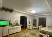 Satılır 4 otaqlı 100 m2 köhnə tikili Sevinc k/t