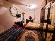 Satılır 6 otaqlı 200 m2 köhnə tikili Həzi Aslanov