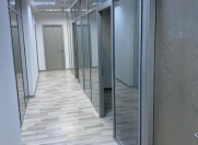İcarəyə verilir 6 otaqlı 240 m2 ofis Yasamal r.