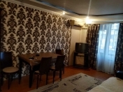 İcarəyə verilir 2 otaqlı 56 m2 köhnə tikili Bakı Dövlət Universiteti