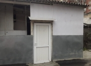 Satılır 2 otaqlı 29 m2 həyət evi 28 May m.