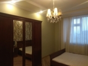 İcarəyə verilir 3 otaqlı 150 m2 yeni tikili Ayna Sultanova heykəli