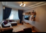 Satılır 2 otaqlı 60 m2 köhnə tikili 8 km