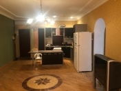 İcarəyə verilir 5 otaqlı 110 m2 köhnə tikili Montin