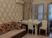 Satılır 2 otaqlı 50 m2 köhnə tikili Gənclik m.