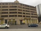 Satılır 3 otaqlı 90 m2 köhnə tikili Elmlər Akademiyası m.