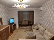 Satılır 3 otaqlı 80 m2 köhnə tikili İnşaatçılar m.