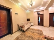 Satılır 3 otaqlı 170 m2 yeni tikili Hüseyn Cavid parkı