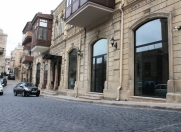 İcarəyə verilir 4 otaqlı 285 m2 obyekt İçəri Şəhər m.