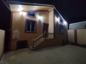 Satılır 3 otaqlı 115 m2 həyət evi Binə