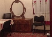 Satılır 1 otaqlı 16 m2 həyət evi Nizami m.