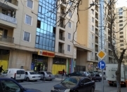 Satılır 1 otaqlı 82 m2 obyekt Nəriman Nərimanov m.