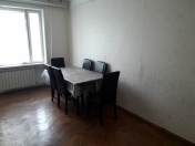 Satılır 1 otaqlı 40 m2 köhnə tikili Xətai r.