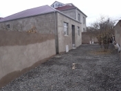 Satılır 3 otaqlı 100 m2 həyət evi Binə