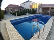 Satılır 4 otaqlı 170 m2 bağ evi Buzovna