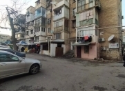 Satılır 2 otaqlı 45 m2 köhnə tikili İnşaatçılar m.