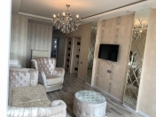 Satılır 3 otaqlı 70 m2 köhnə tikili 8 mkr