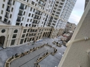 Satılır 1 otaqlı 63 m2 yeni tikili Elmlər Akademiyası m.