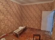 İcarəyə verilir 1 otaqlı 30 m2 köhnə tikili 4 mkr