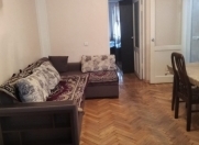 İcarəyə verilir 2 otaqlı 60 m2 köhnə tikili Gənclik m.