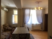 İcarəyə verilir 3 otaqlı 90 m2 yeni tikili 9 mkr