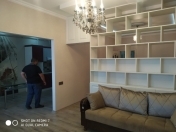 Satılır 2 otaqlı 80 m2 yeni tikili Qara Qarayev m.