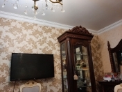 Satılır 4 otaqlı 90 m2 köhnə tikili Y.Günəşli