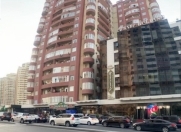 Satılır 2 otaqlı 64 m2 yeni tikili Memar Əcəmi m.