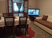 Satılır 4 otaqlı 100 m2 köhnə tikili Gənclik m.