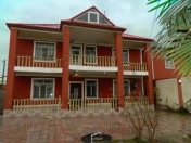 Satılır 6 otaqlı 240 m2 həyət evi Ramana
