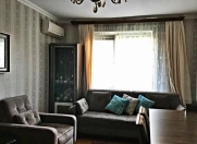 Satılır 2 otaqlı 65 m2 köhnə tikili Gənclik m.