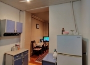 Satılır 2 otaqlı 65 m2 köhnə tikili Qara Qarayev m.