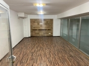 İcarəyə verilir 3 otaqlı 110 m2 obyekt 28 May m.