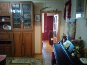 Satılır 2 otaqlı 50 m2 köhnə tikili Qara Qarayev m.