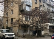 Satılır 2 otaqlı 32 m2 köhnə tikili Neftçilər m.