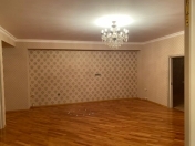 Satılır 4 otaqlı 176 m2 yeni tikili Memar Əcəmi m.