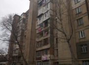 Satılır 2 otaqlı 60 m2 köhnə tikili 8 km