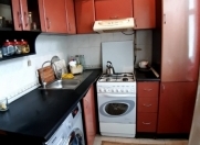 Satılır 3 otaqlı 75 m2 köhnə tikili İnşaatçılar m.