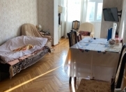 Satılır 3 otaqlı 75 m2 köhnə tikili Elmlər Akademiyası m.