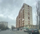 Satılır 5 otaqlı 220 m2 obyekt Rəsulzadə