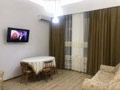 İcarəyə verilir 1 otaqlı 40 m2 köhnə tikili Sahil m.